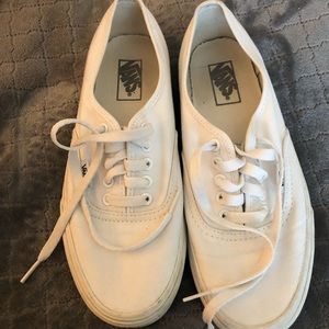 Vans white shoes men’s and women’s